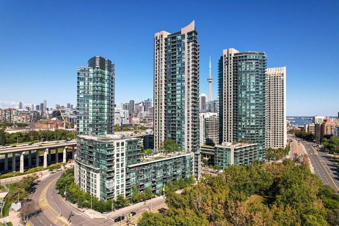 Spacious Studio In The Heart Of Downtown トロント