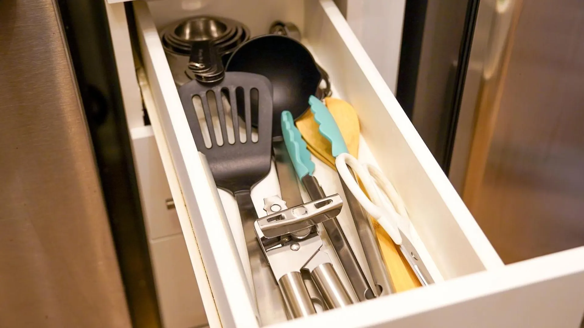 Spacious Studio In The Heart Of Downtown トロント